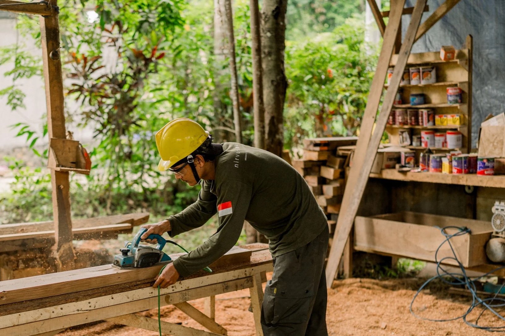 General contracting on a Lombok build